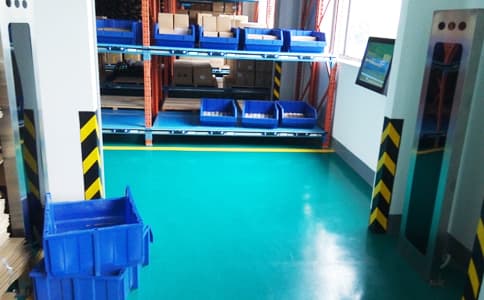 RFID 超高頻讀寫(xiě)器 賦能智能倉(cāng)儲(chǔ)管理